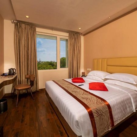 Hotel Cr Grande Madurai Esterno foto