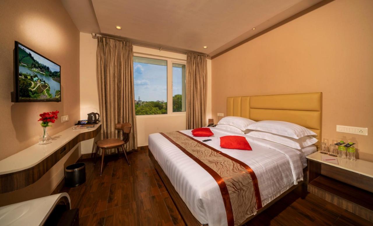 Hotel Cr Grande Madurai Esterno foto