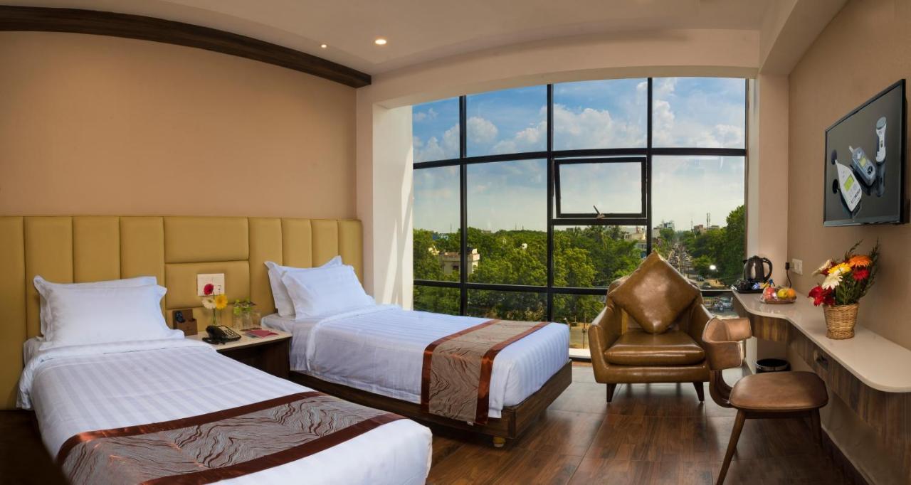 Hotel Cr Grande Madurai Esterno foto